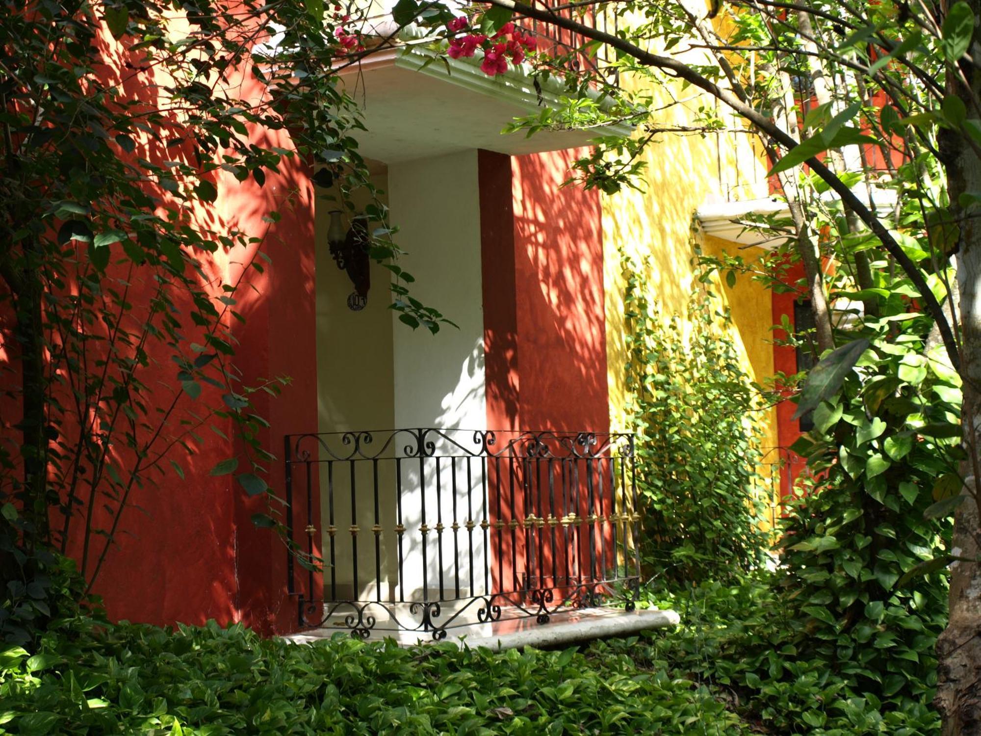 Ecotel Quinta Regia Valladolid  Exteriör bild